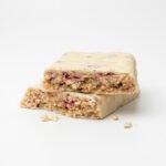 NUTRIYUMMY FLAPJACK WHITE CHOCOLATE COATING, CRANBERRIES & YOGURT 80G - Image 2
